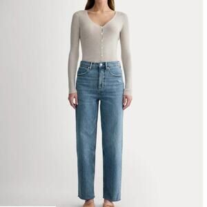 Everlane The Way High Jean in Distressed Size 31R 27.5” inseam